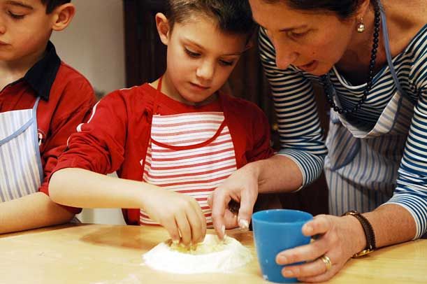 Bambini in cucina, corsi di cucina per bambini