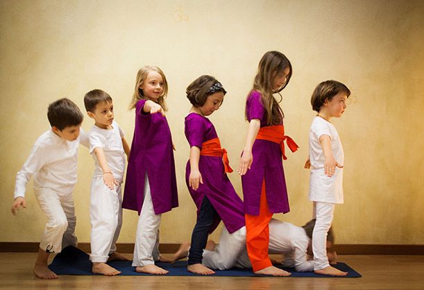 Intervista a Lorena Pajalunga, fondatrice dell'associazione Italiana Yoga per Bambini, a Milano